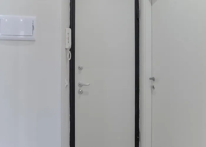 Claviere 1 By Toh Solution Lejlighed